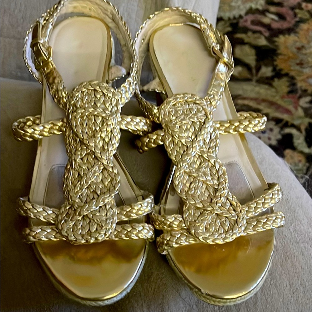 Elegant Gold Braided Sandals JONES OF NEW YORK